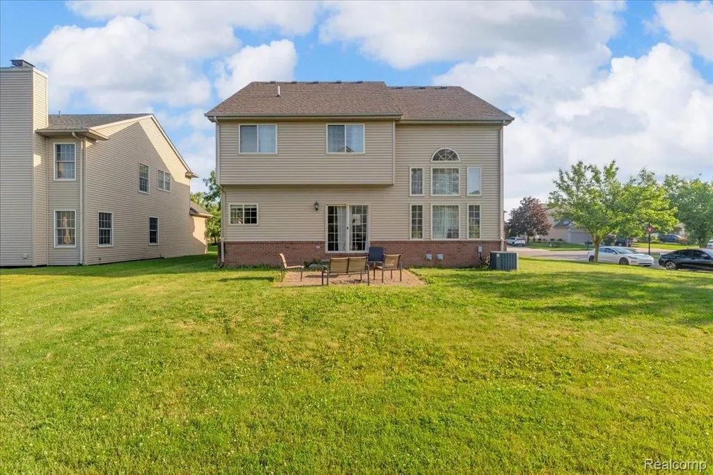 1143 Polo Drive South Lyon City MI 48178