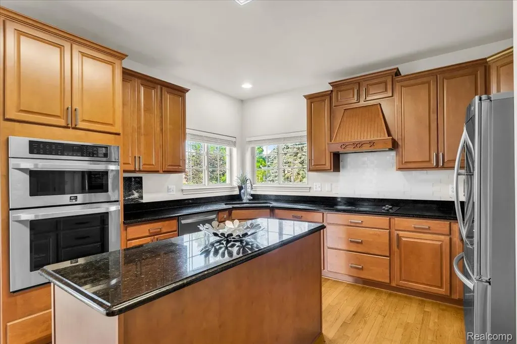 1143 Polo Drive South Lyon City MI 48178