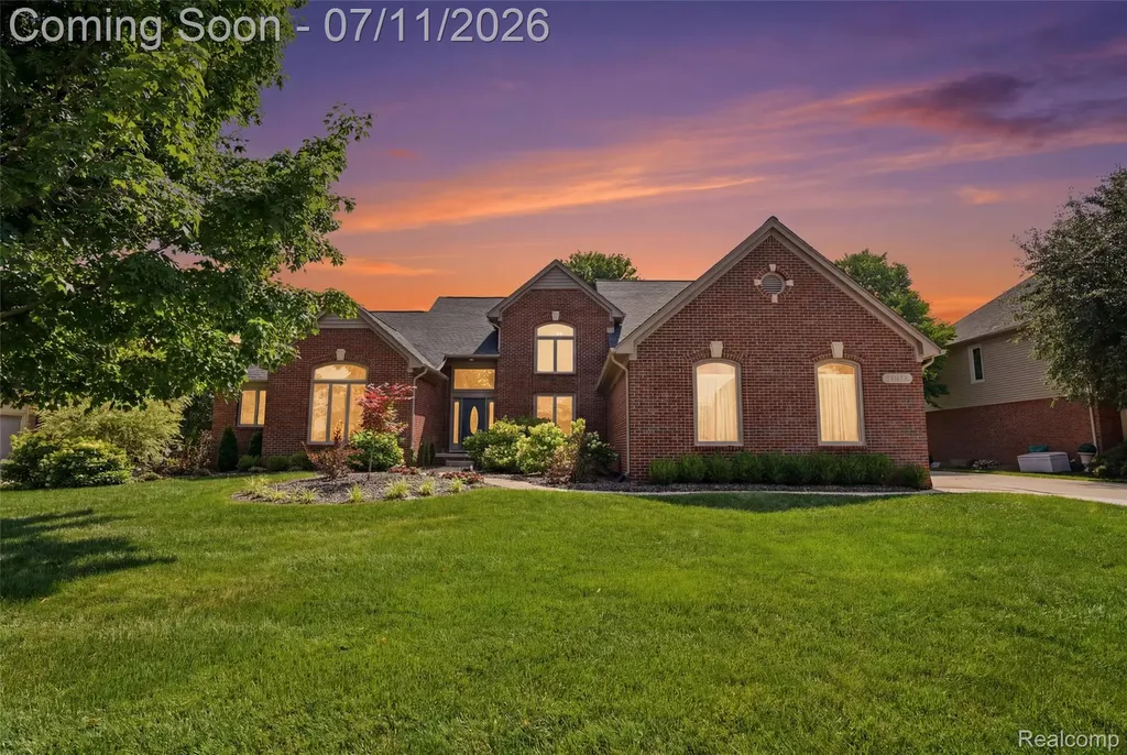 54856 Whitby Way Shelby Charter Township MI 48316