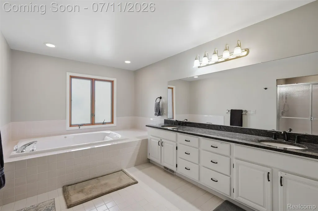 54856 Whitby Way Shelby Charter Township MI 48316