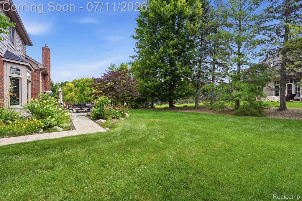 54856 Whitby Way Shelby Charter Township MI 48316