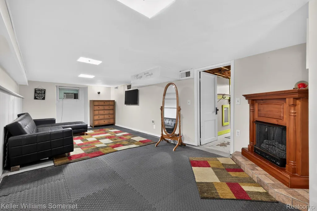 34718 Cherry Hill Road Westland City MI 48185