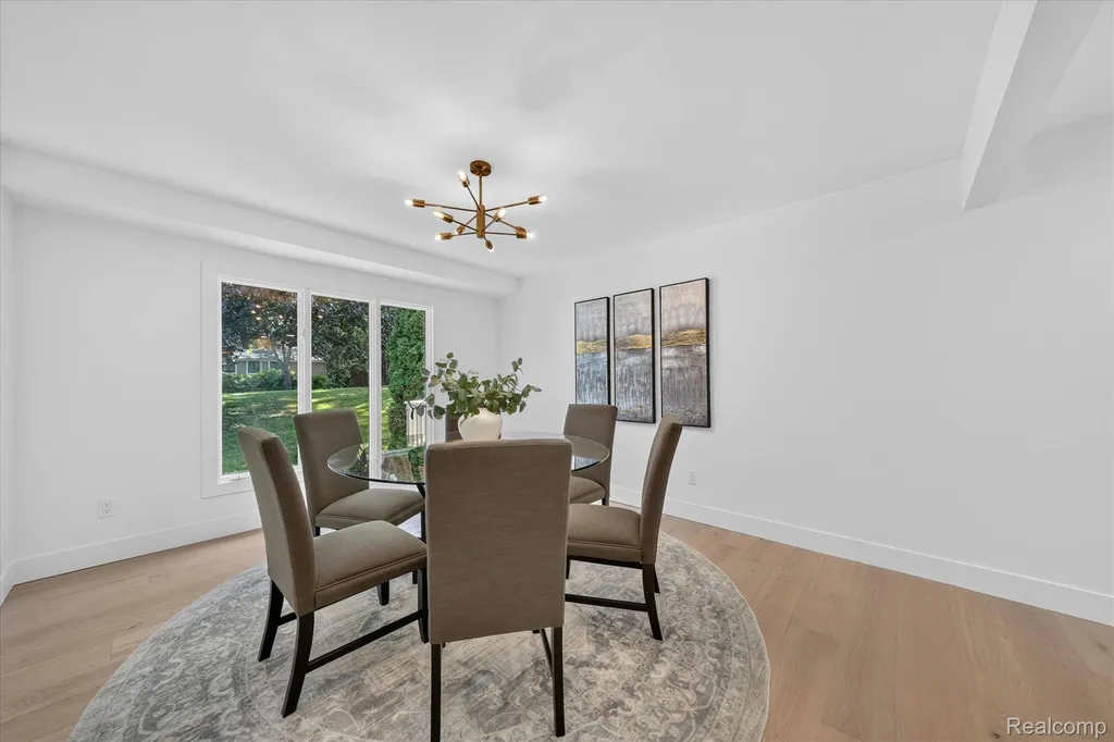 756 Great Oaks Drive Bloomfield Hills City MI 48304