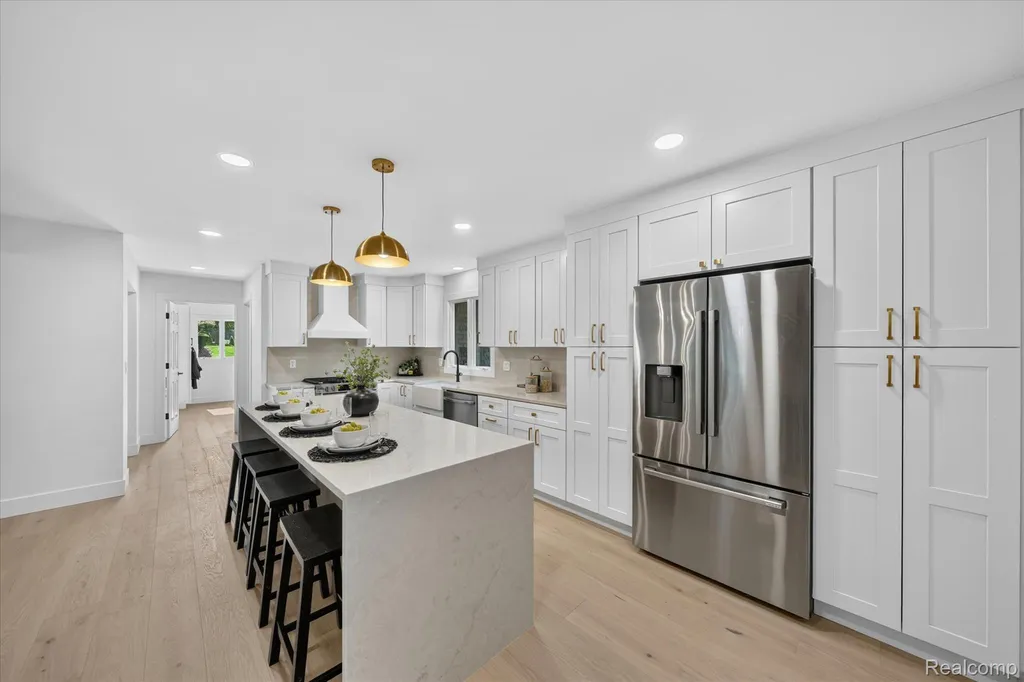 756 Great Oaks Drive Bloomfield Hills City MI 48304