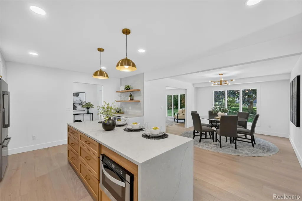 756 Great Oaks Drive Bloomfield Hills City MI 48304