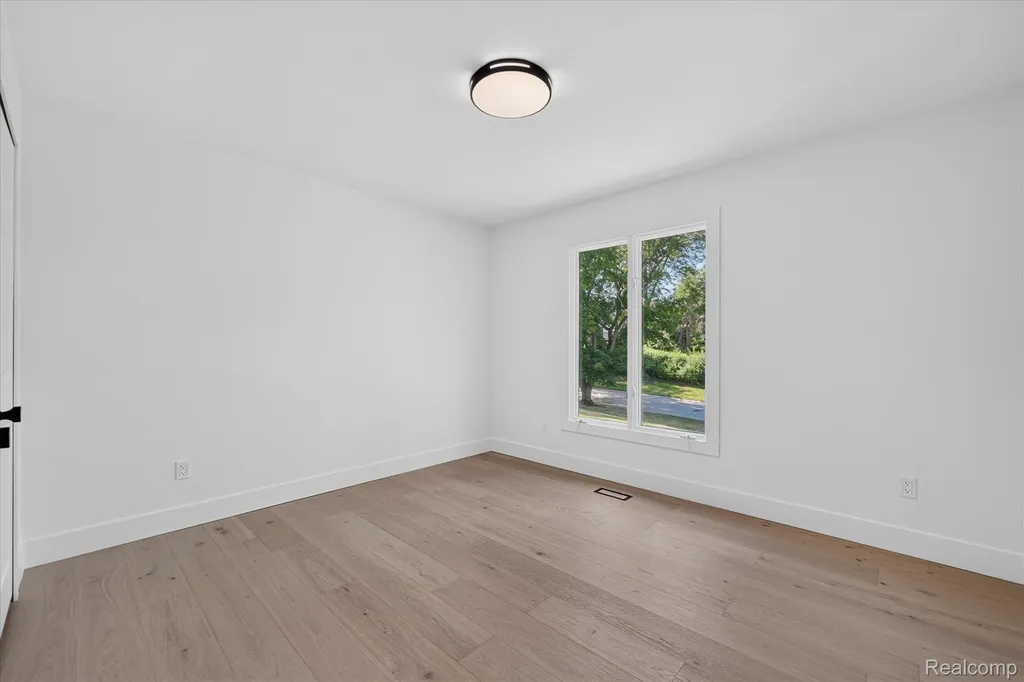 756 Great Oaks Drive Bloomfield Hills City MI 48304