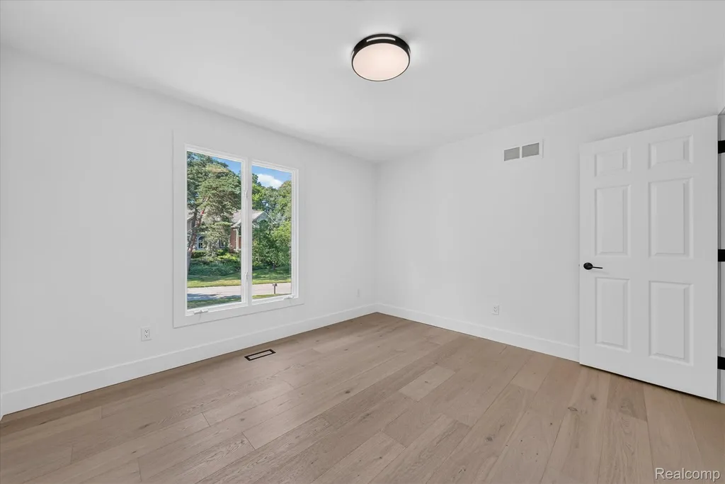 756 Great Oaks Drive Bloomfield Hills City MI 48304