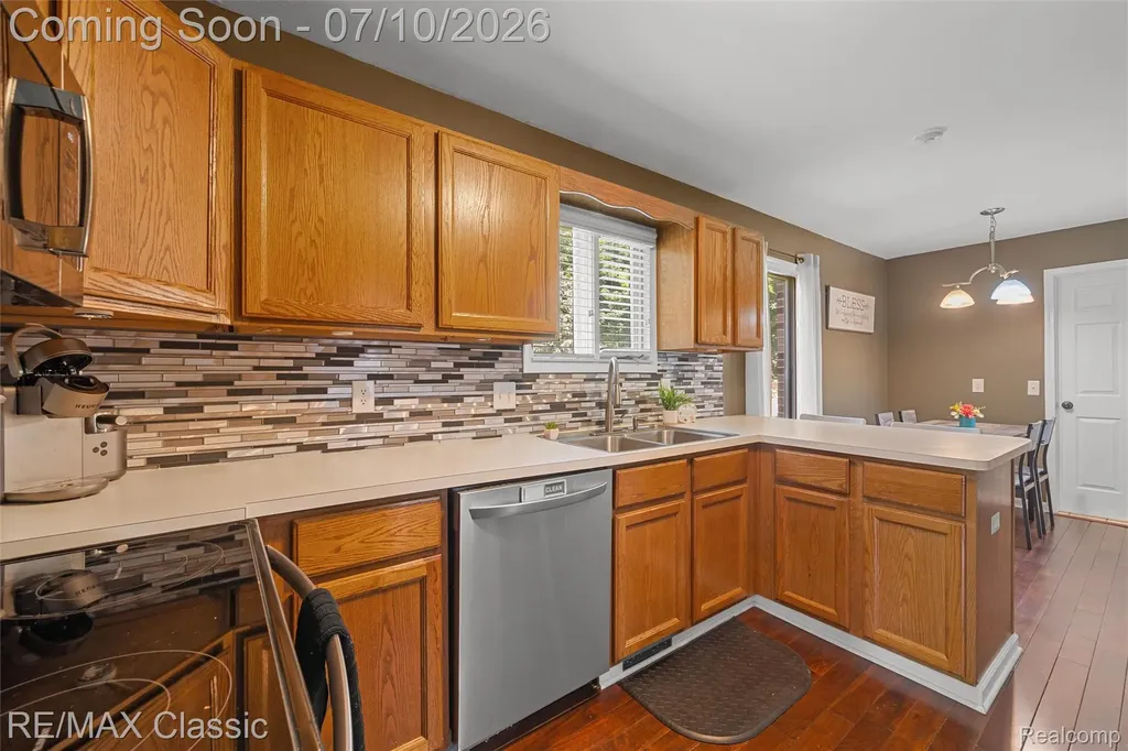 42027 Saratoga Circle Canton Charter Township MI 48187