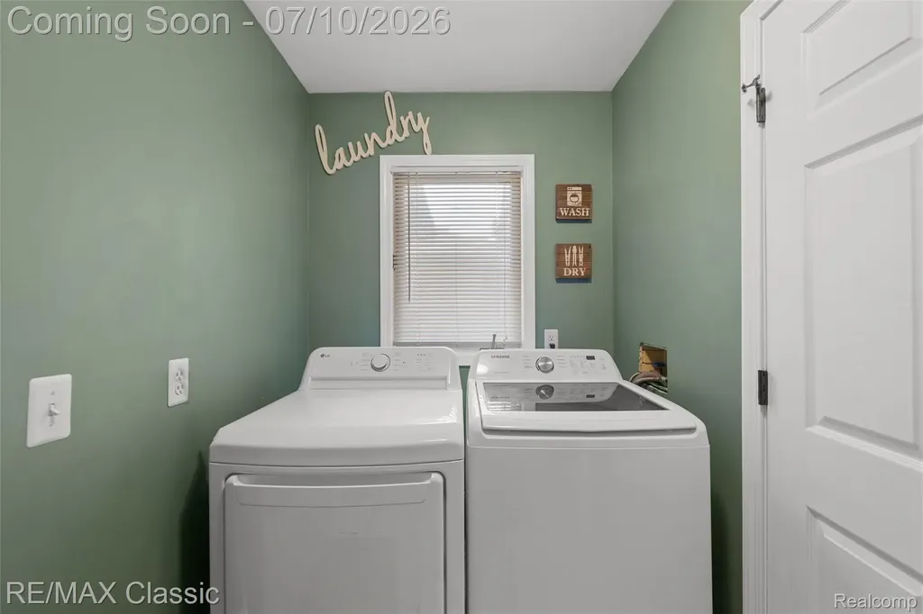 42027 Saratoga Circle Canton Charter Township MI 48187