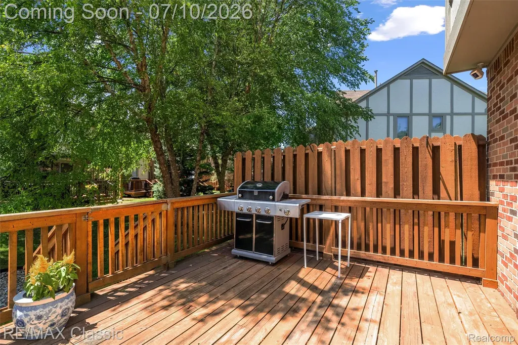 42027 Saratoga Circle Canton Charter Township MI 48187