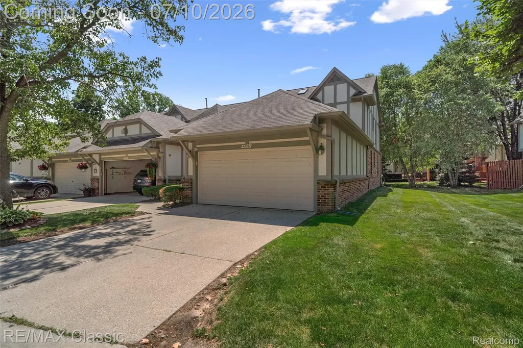 42027 Saratoga Circle Canton Charter Township MI 48187
