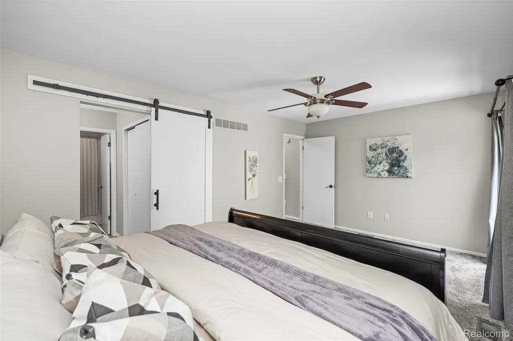 39455 Country Lane Novi City MI 48375