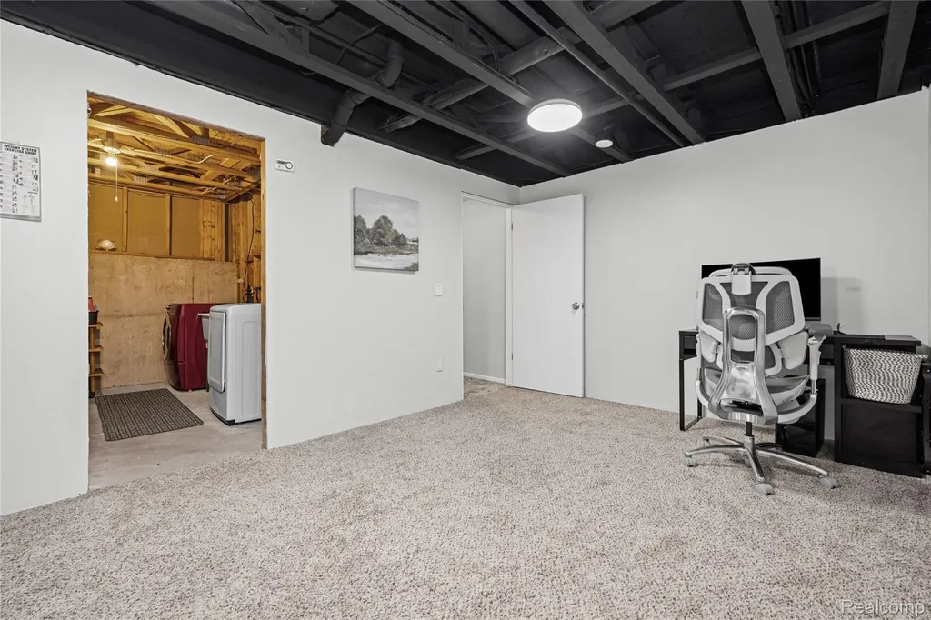 39455 Country Lane Novi City MI 48375