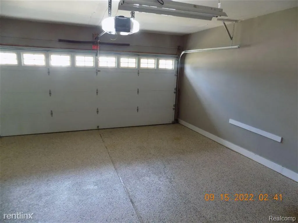41223 Sesame Drive Sterling Heights City MI 48314