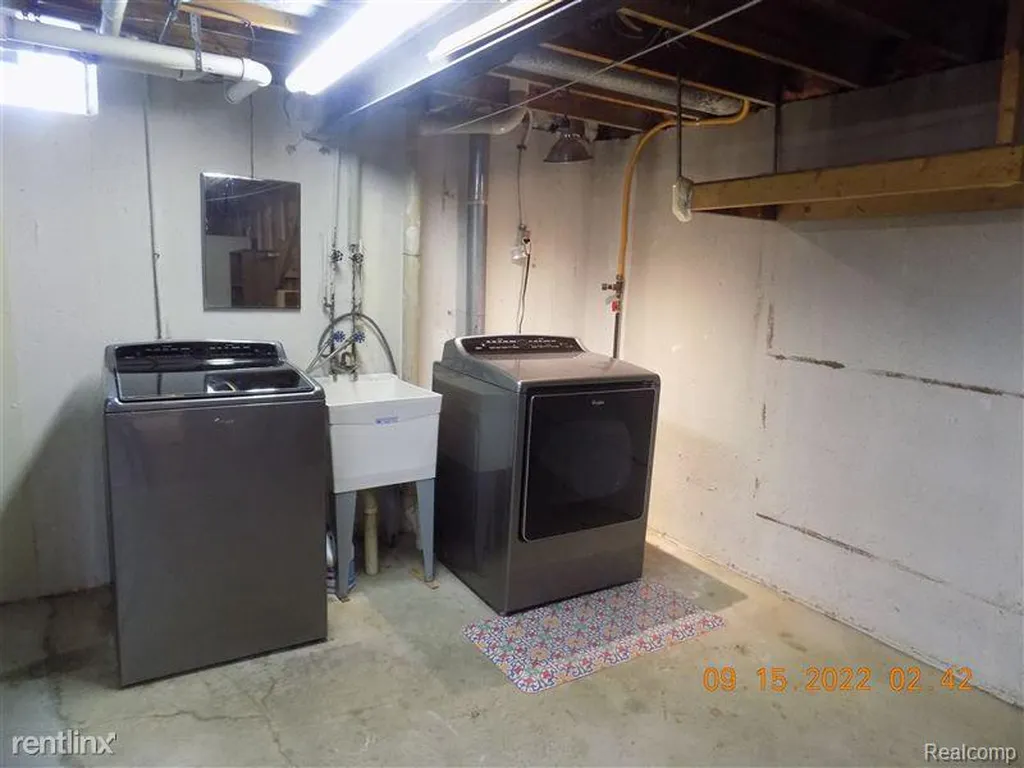 41223 Sesame Drive Sterling Heights City MI 48314