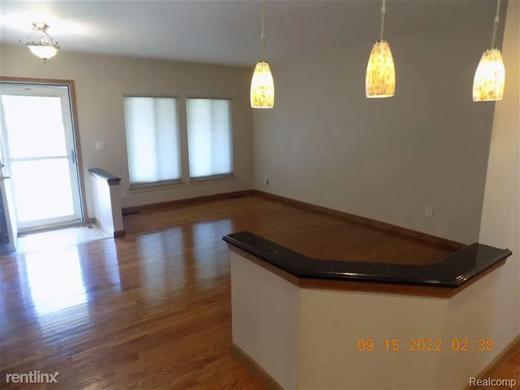 41223 Sesame Drive Sterling Heights City MI 48314