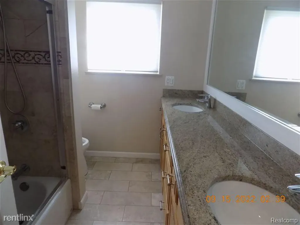 41223 Sesame Drive Sterling Heights City MI 48314