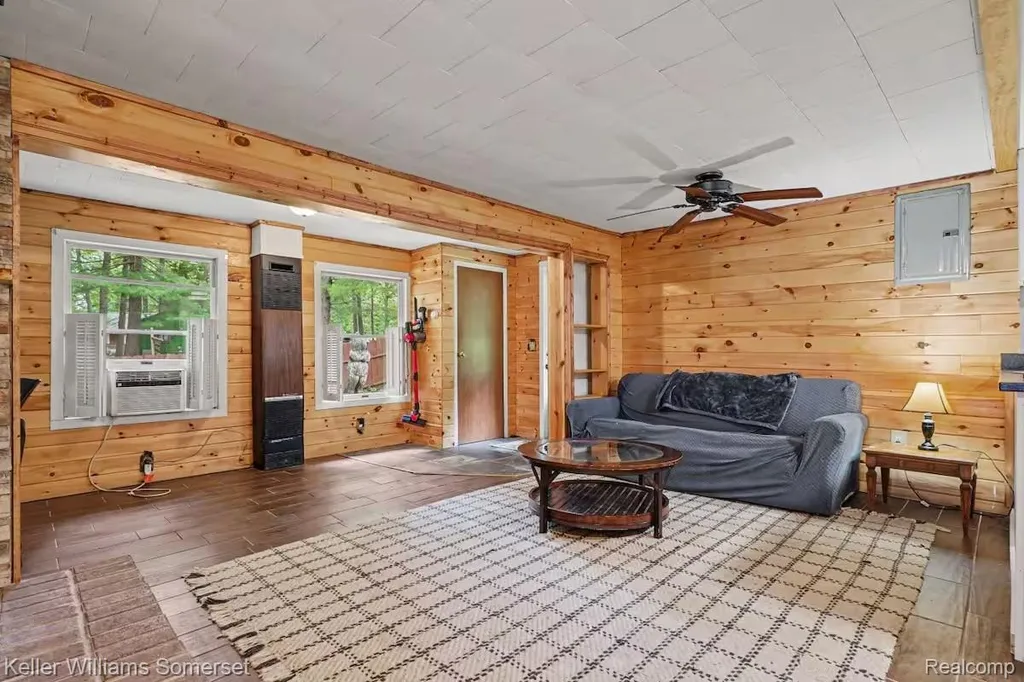 6287 Rock Road W Garfield Township MI 48632