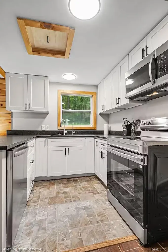 6287 Rock Road W Garfield Township MI 48632