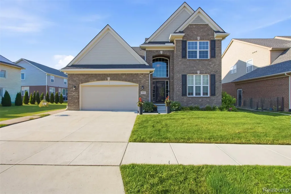 5085 Ridge Lane Warren City MI 48092