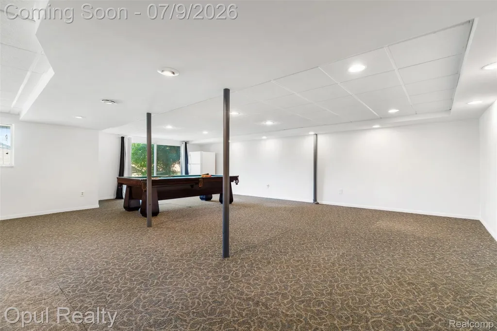 3961 Chablis Street West Bloomfield Charter Township MI 48323