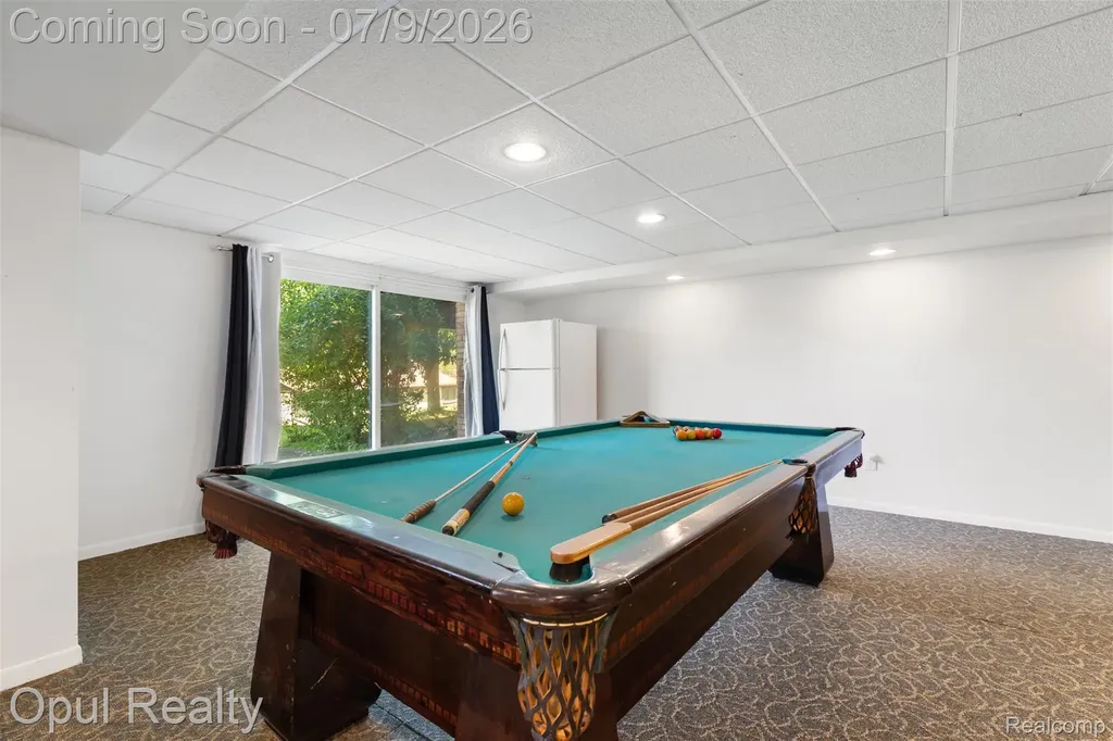 3961 Chablis Street West Bloomfield Charter Township MI 48323
