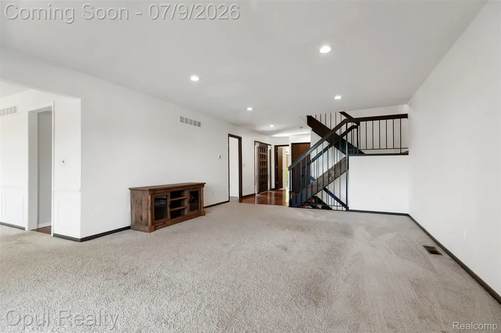 3961 Chablis Street West Bloomfield Charter Township MI 48323