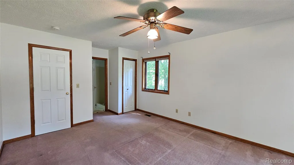 448 Fairwood Road Putnam Township MI 48169