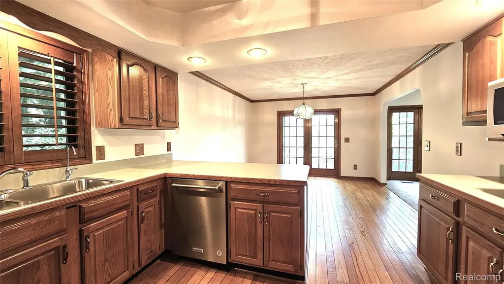 448 Fairwood Road Putnam Township MI 48169