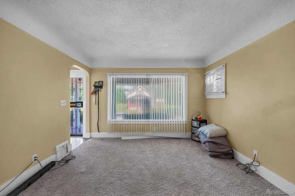 8343 American Street Detroit City MI 48204