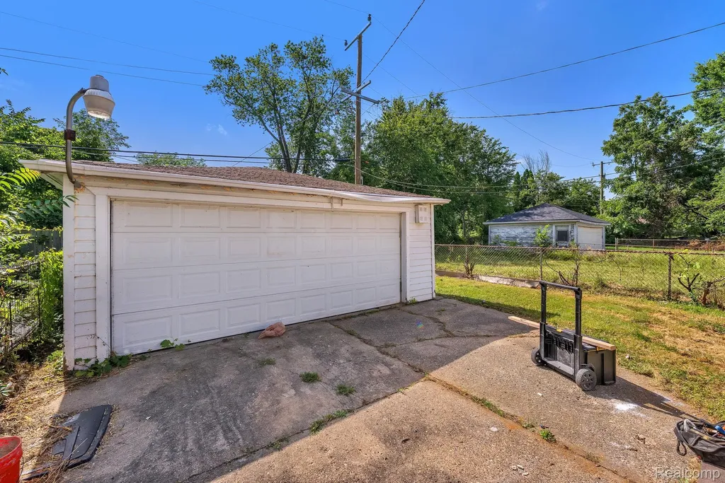 8343 American Street Detroit City MI 48204