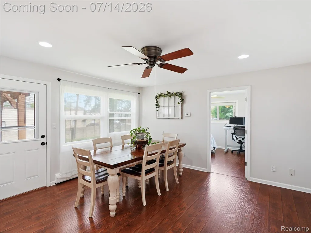 39582 Burton Drive Novi City MI 48375