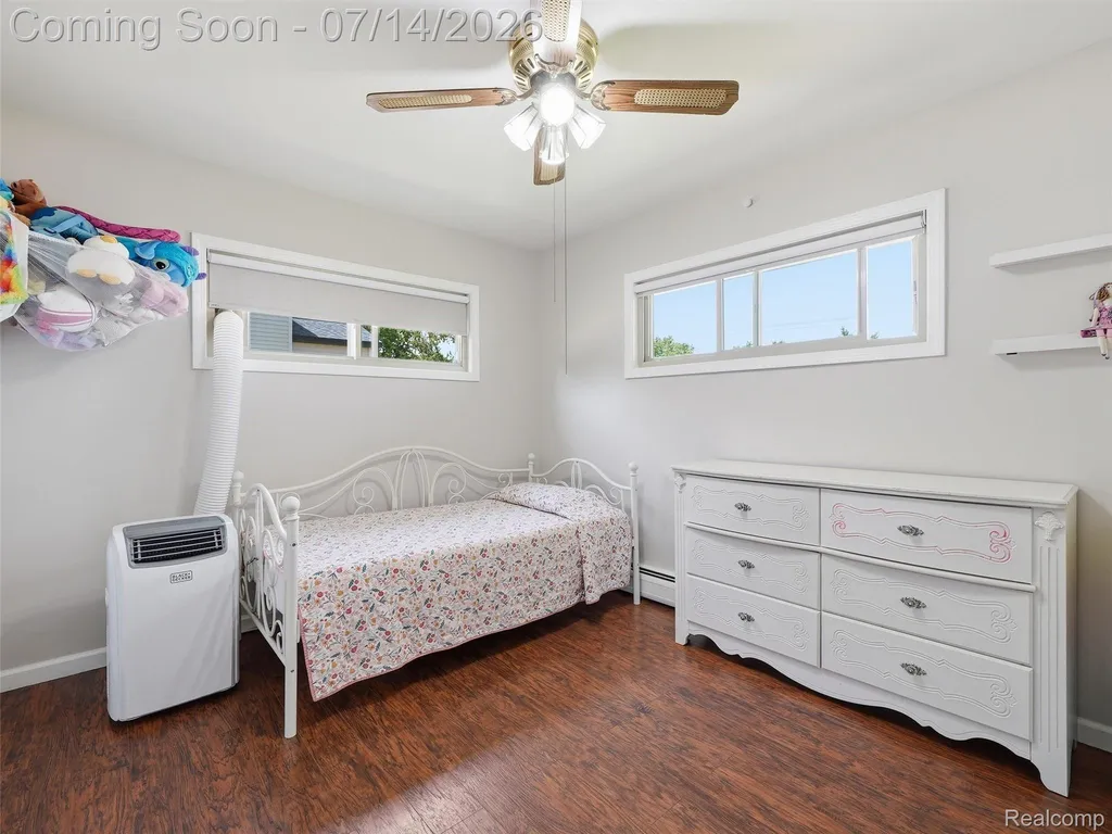 39582 Burton Drive Novi City MI 48375
