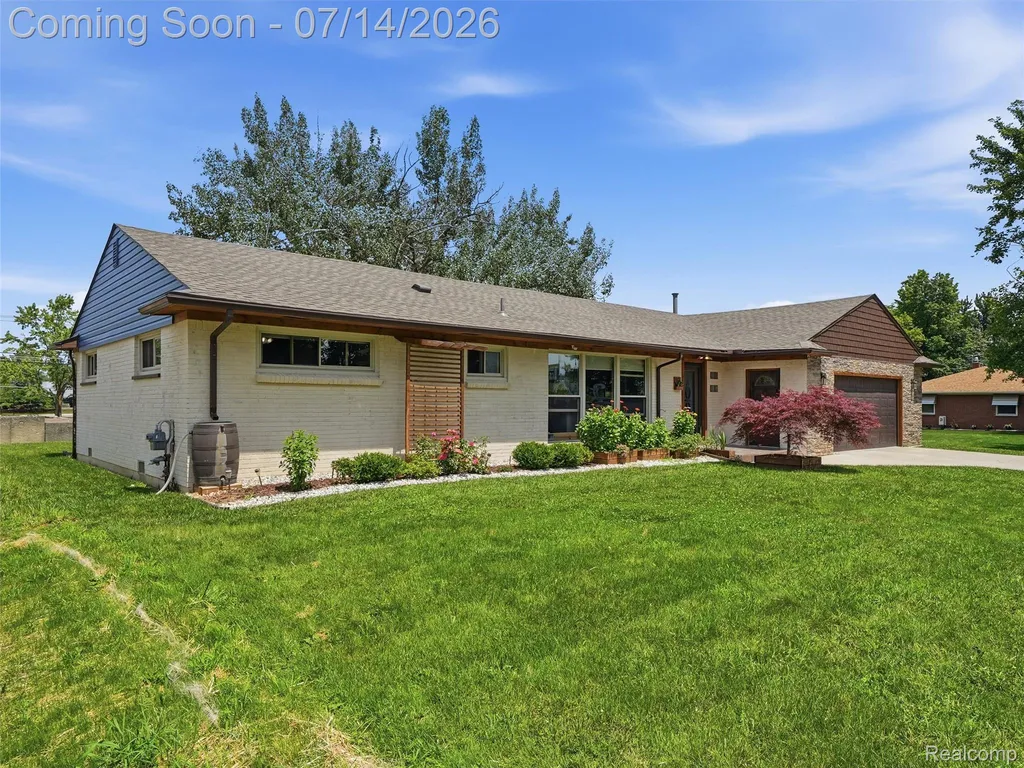 39582 Burton Drive Novi City MI 48375