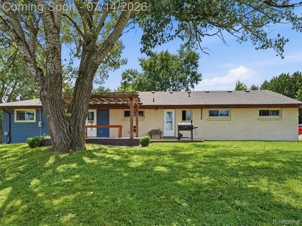 39582 Burton Drive Novi City MI 48375