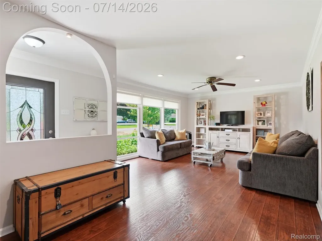 39582 Burton Drive Novi City MI 48375