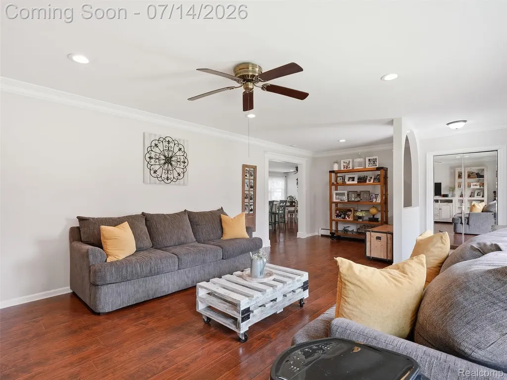 39582 Burton Drive Novi City MI 48375