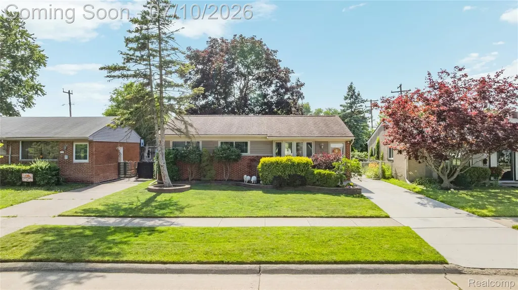 8561 Liberty Boulevard Westland City MI 48185