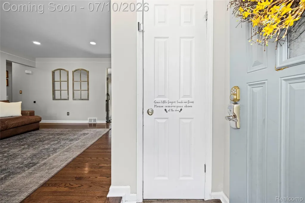 8561 Liberty Boulevard Westland City MI 48185