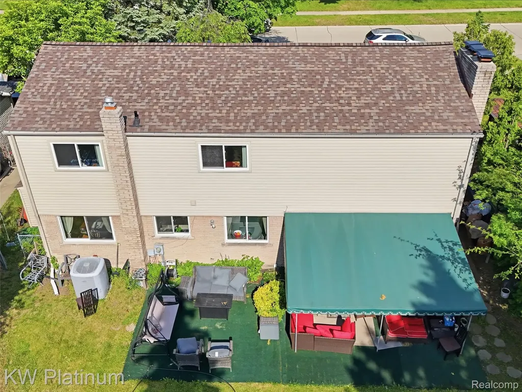 13615 Brookside Drive Sterling Heights City MI 48313