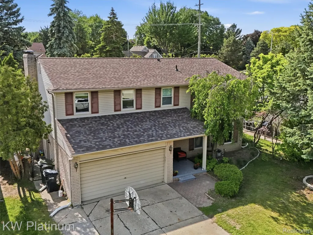 13615 Brookside Drive Sterling Heights City MI 48313