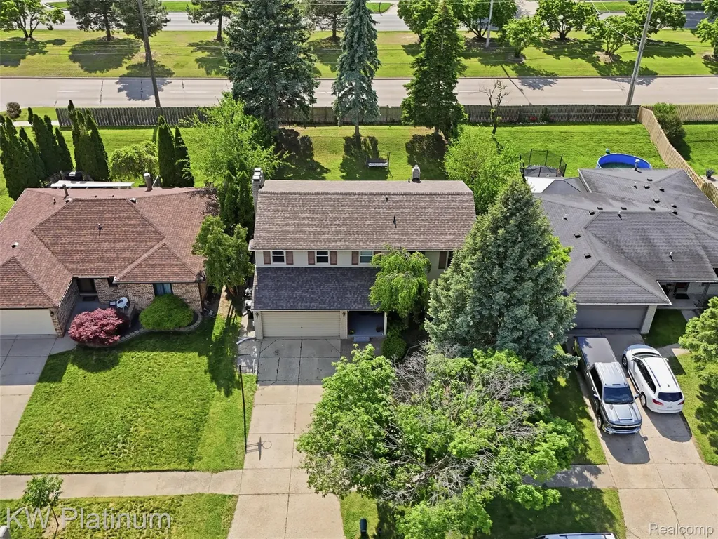 13615 Brookside Drive Sterling Heights City MI 48313