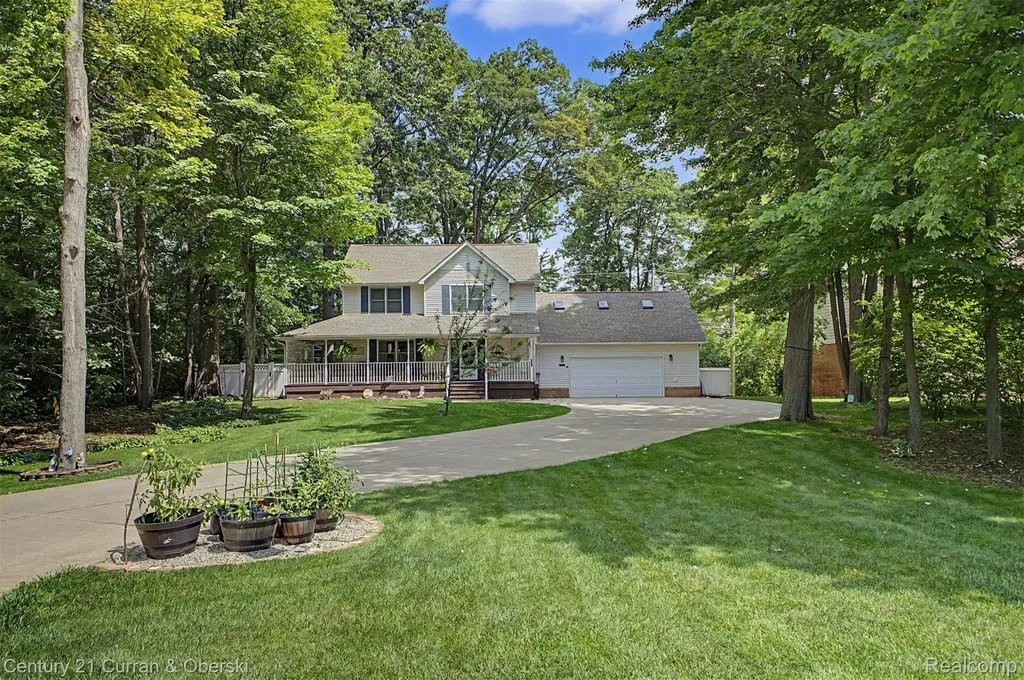 25900 Belledale Street Taylor City MI 48180