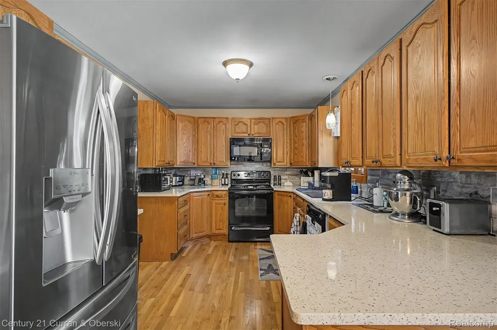 25900 Belledale Street Taylor City MI 48180