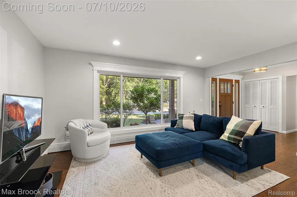 139 Wimbleton Drive Birmingham City MI 48009