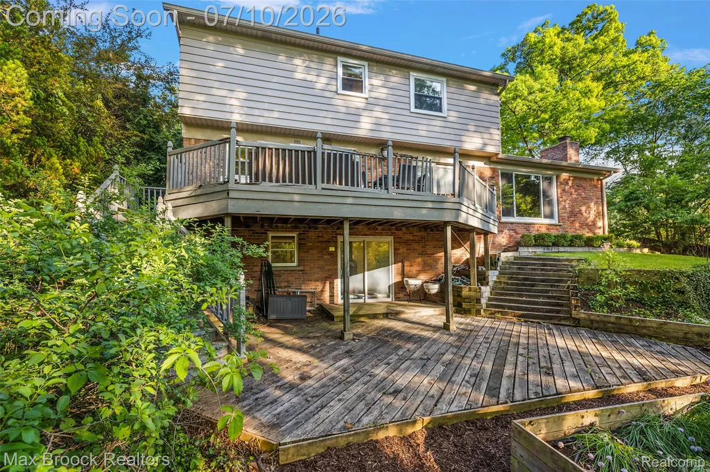 139 Wimbleton Drive Birmingham City MI 48009