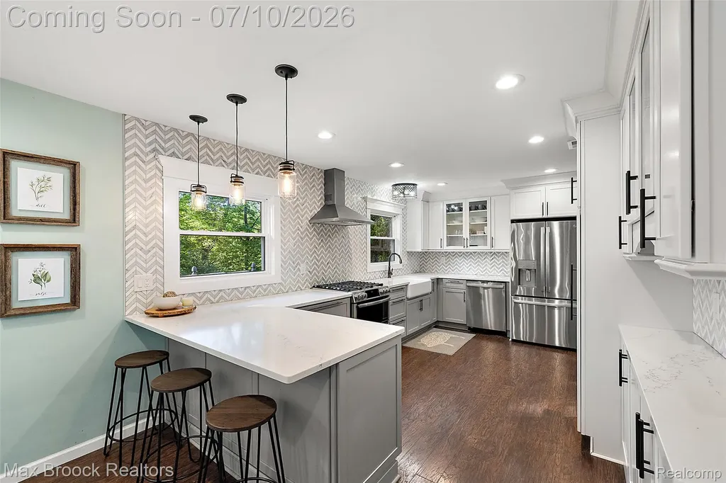 139 Wimbleton Drive Birmingham City MI 48009