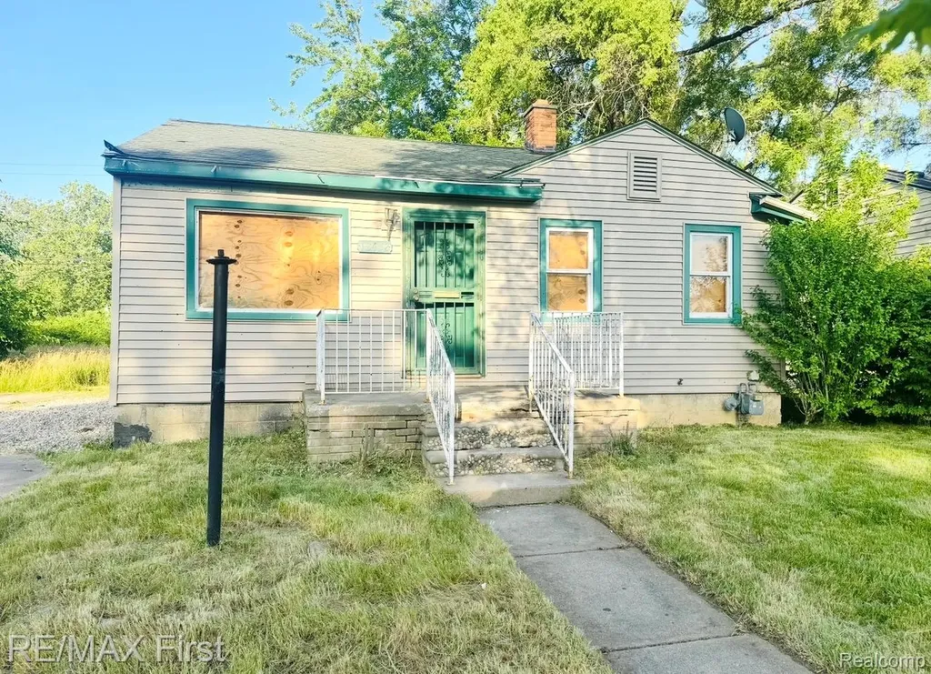 18452 Caldwell Street Detroit City MI 48234
