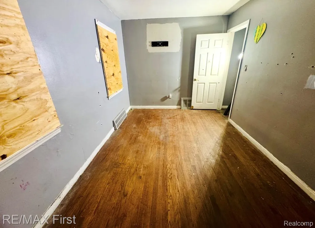 18452 Caldwell Street Detroit City MI 48234