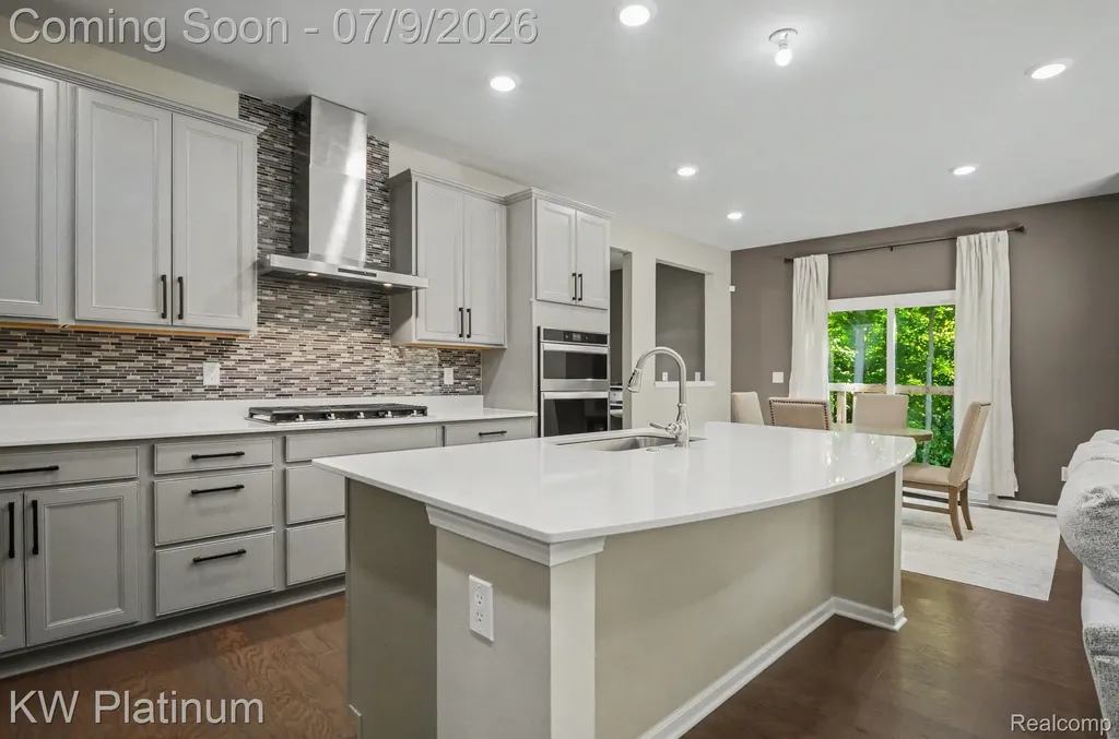 55740 Beacon Shore Drive Shelby Charter Township MI 48315